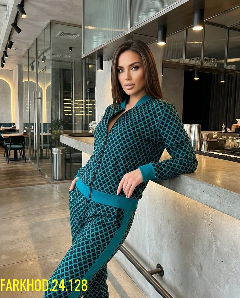 костюм женский,костюм с брюками,трикотажные костюмы,женский костюм тройка,стильные женские костюмы