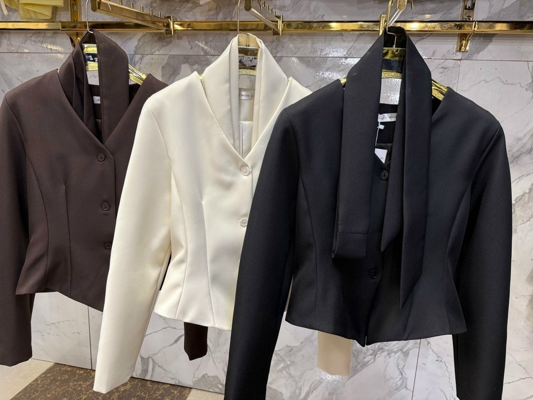 костюм женский классический,мода стиль,пиджак женский черный,пиджак юбка