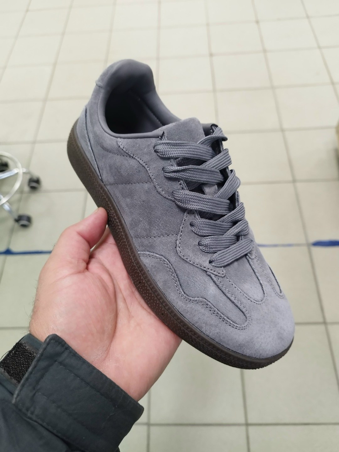 кроссовки замшевые,,кроссовки замшевые натуральные,кроссовки рибок женские замшевые,кеды кроссовки замшевые