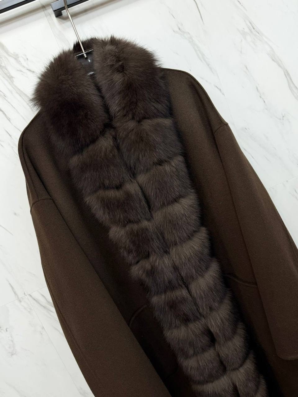 кашемировое пальто с меховым воротником из соболя,пальто из итальянского кашемира с мехом соболя,пальто из итальянского кашемира с мехом соболя yana kraft brand,пальто шерстяное с мехом соболя stone,п