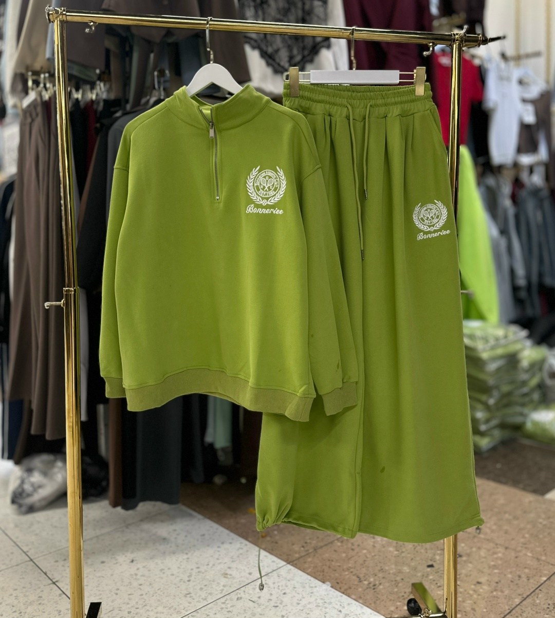 спортивные костюмы женские,толстовка с брюками,спортивный костюм lime,комплект толстовка с брюками,стильные костюмы