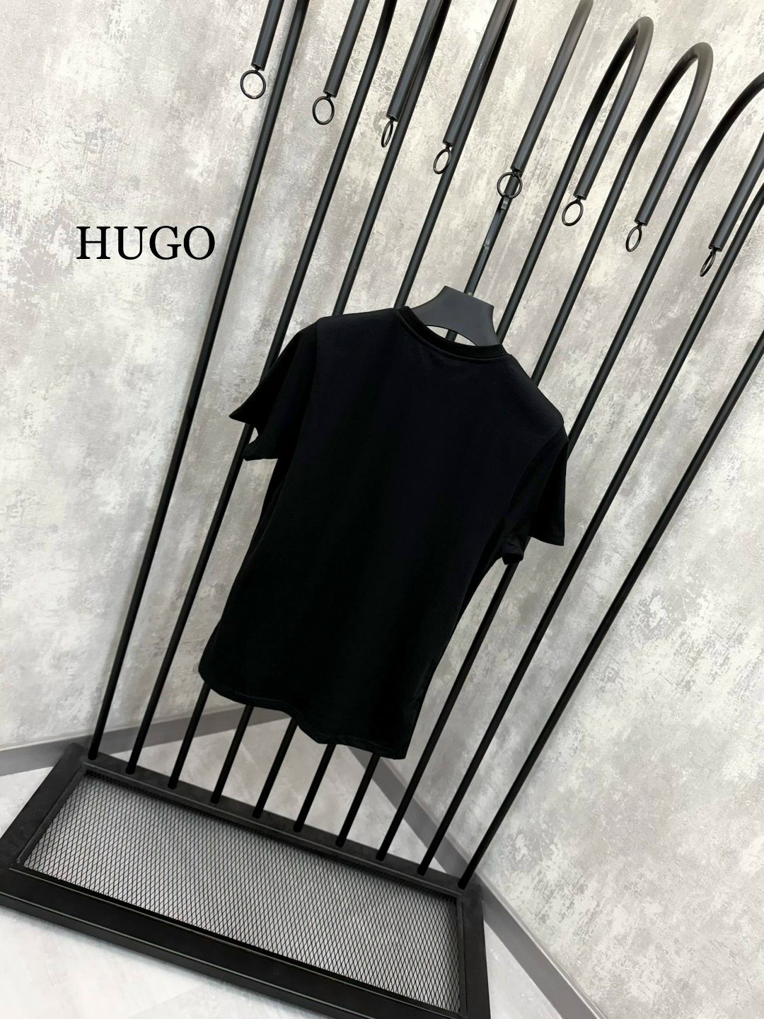 футболка мужская hugo boss,футболка hugo boss,футболка hugo,hugo чёрная мужская хлопковая футболка hugo,футболки хуго босс мужские оригинал
