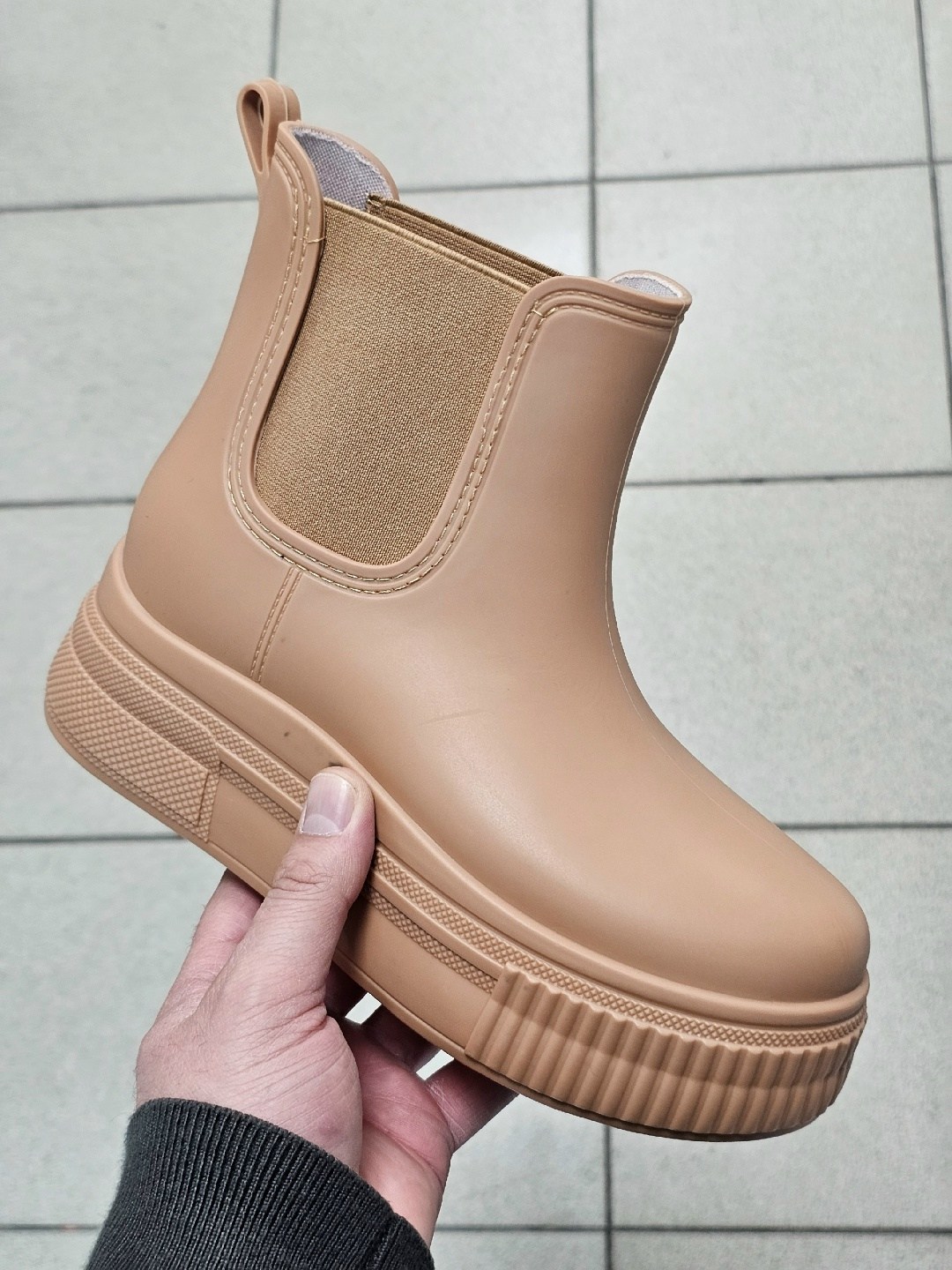 резиновые сапоги,резиновые полусапоги,женские резиновые сапоги,,полусапоги