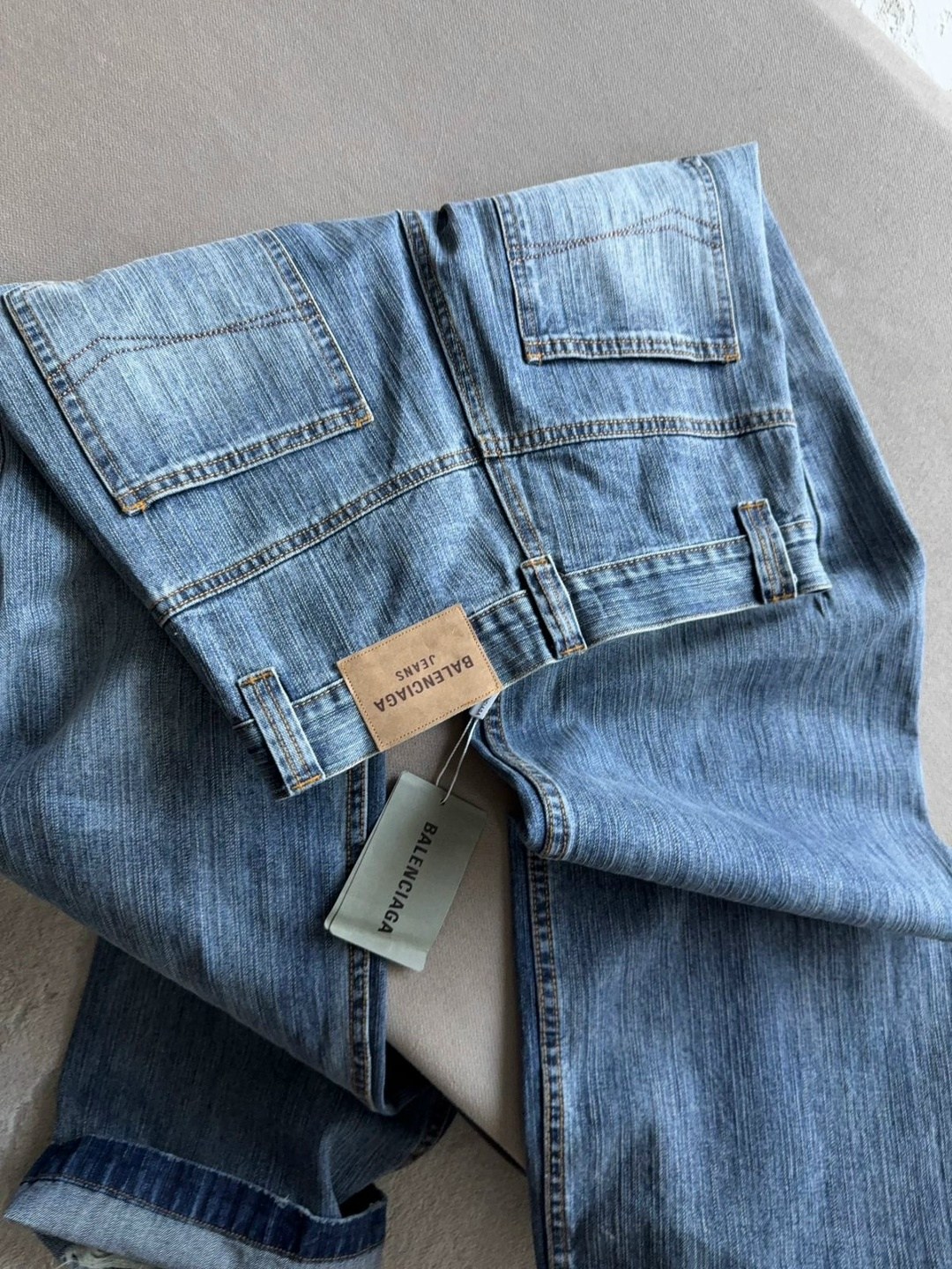 джинсы gucci,женские джинсы,модные джинсы,джинсы balenciaga,одежда джинсы