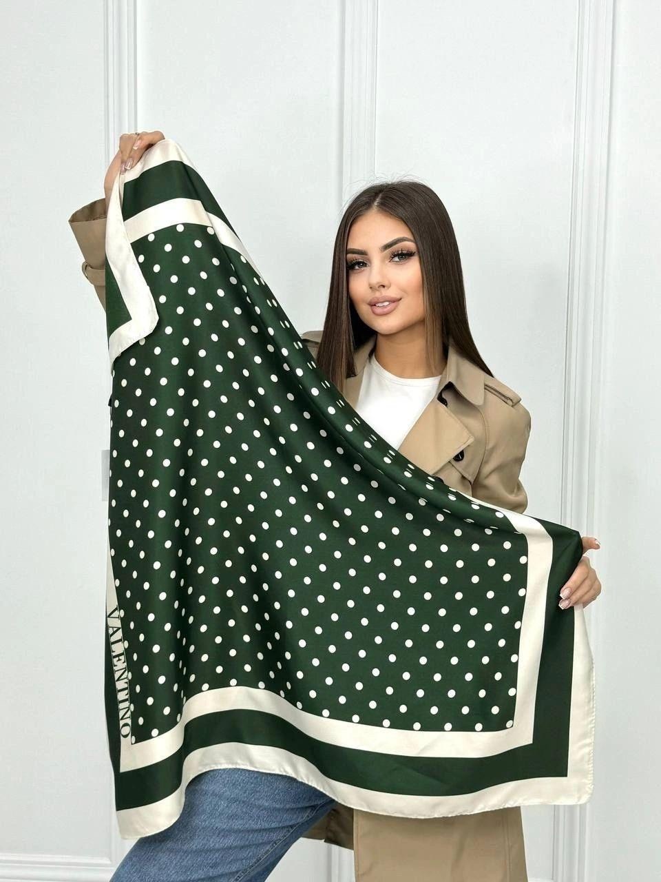 платок женский шелковый,платки шелковый на голову и шею,платки женские,брендовый платок,платок женский шелковый на шею и на голову