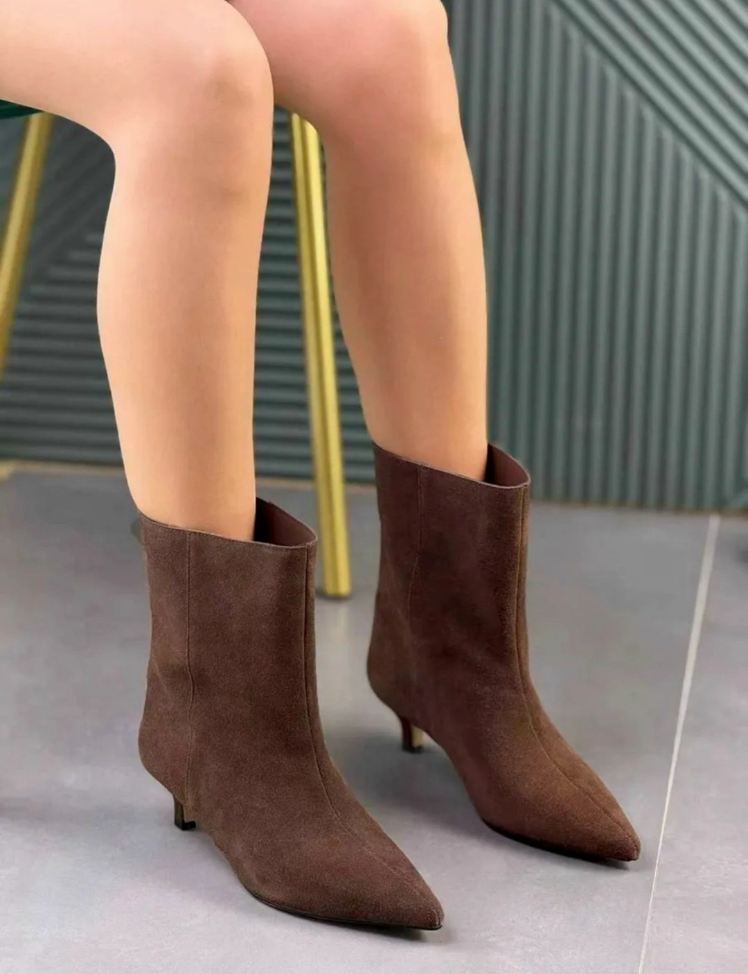 ботильоны,женские ботильоны с острым носком,женские ботильоны,ботильоны модные,замшевые женские ботильоны с острым носком на