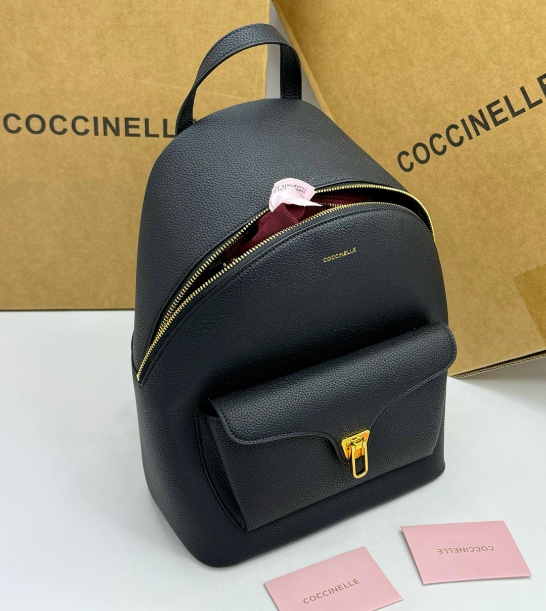 рюкзак coccinelle,черные женские рюкзаки coccinelle,женские рюкзаки,coccinelle кожаный рюкзак,рюкзак