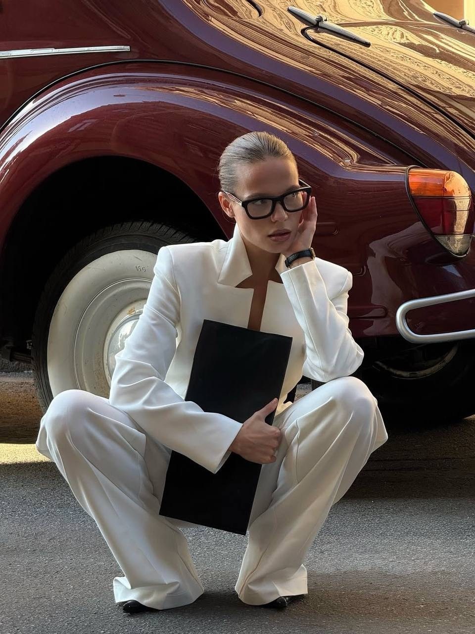 белый брючный костюм,женский брючный костюм,элегантные брюки,белый костюм,женский костюм