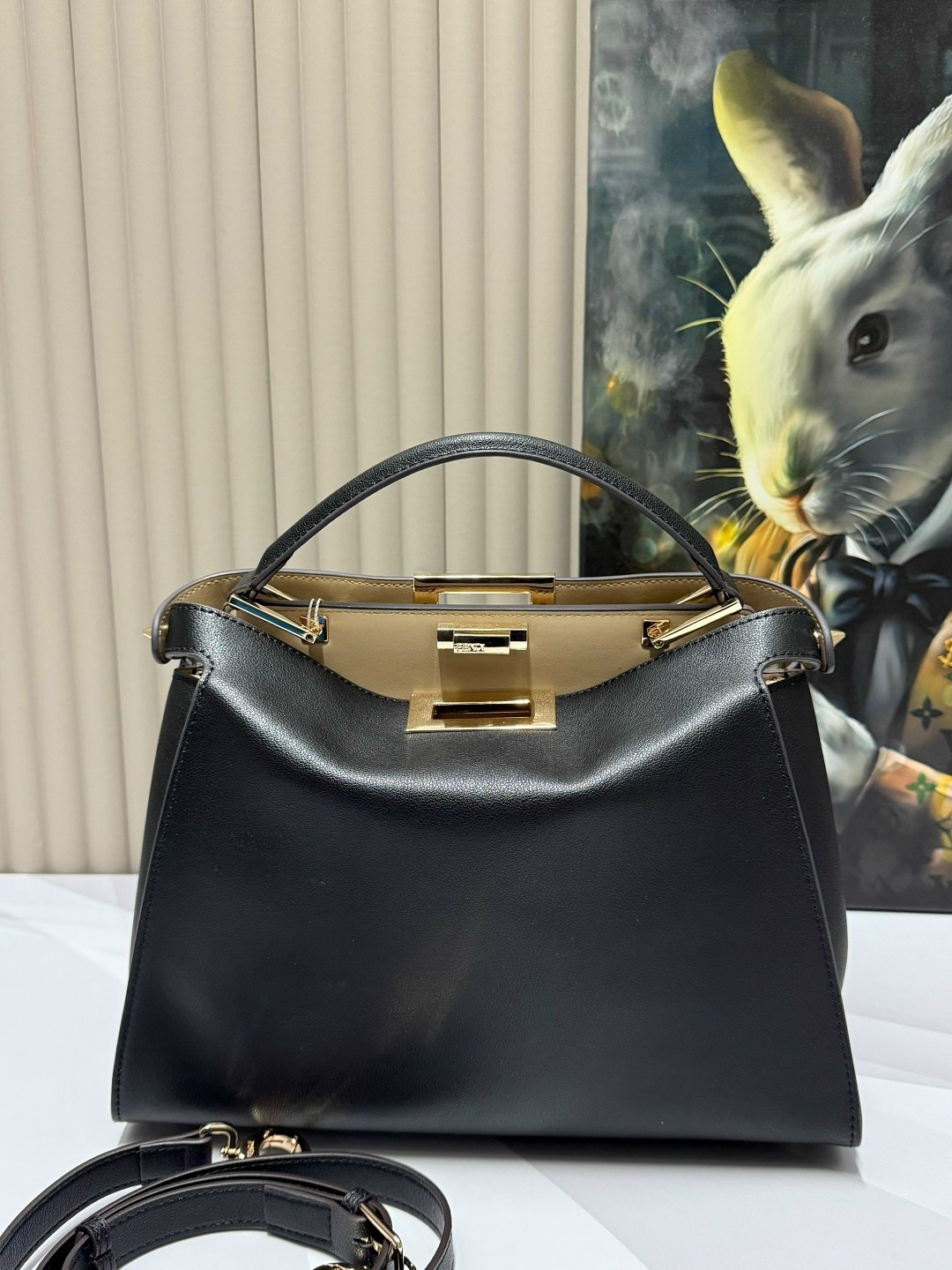 сумка fendi,сумка фенди,женская сумка fendi,сумка fendi peekaboo,сумка фенди коричневая