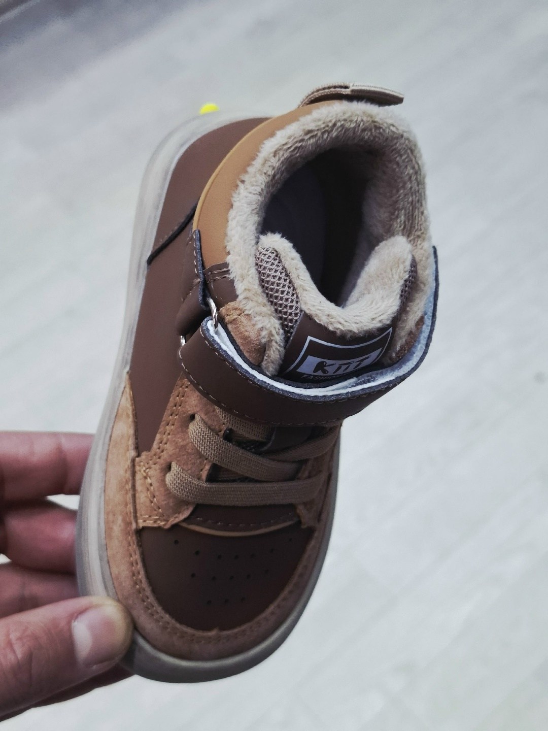 ,ботинки детские,детская ,детские ботинки для мальчика,детские кроссовки