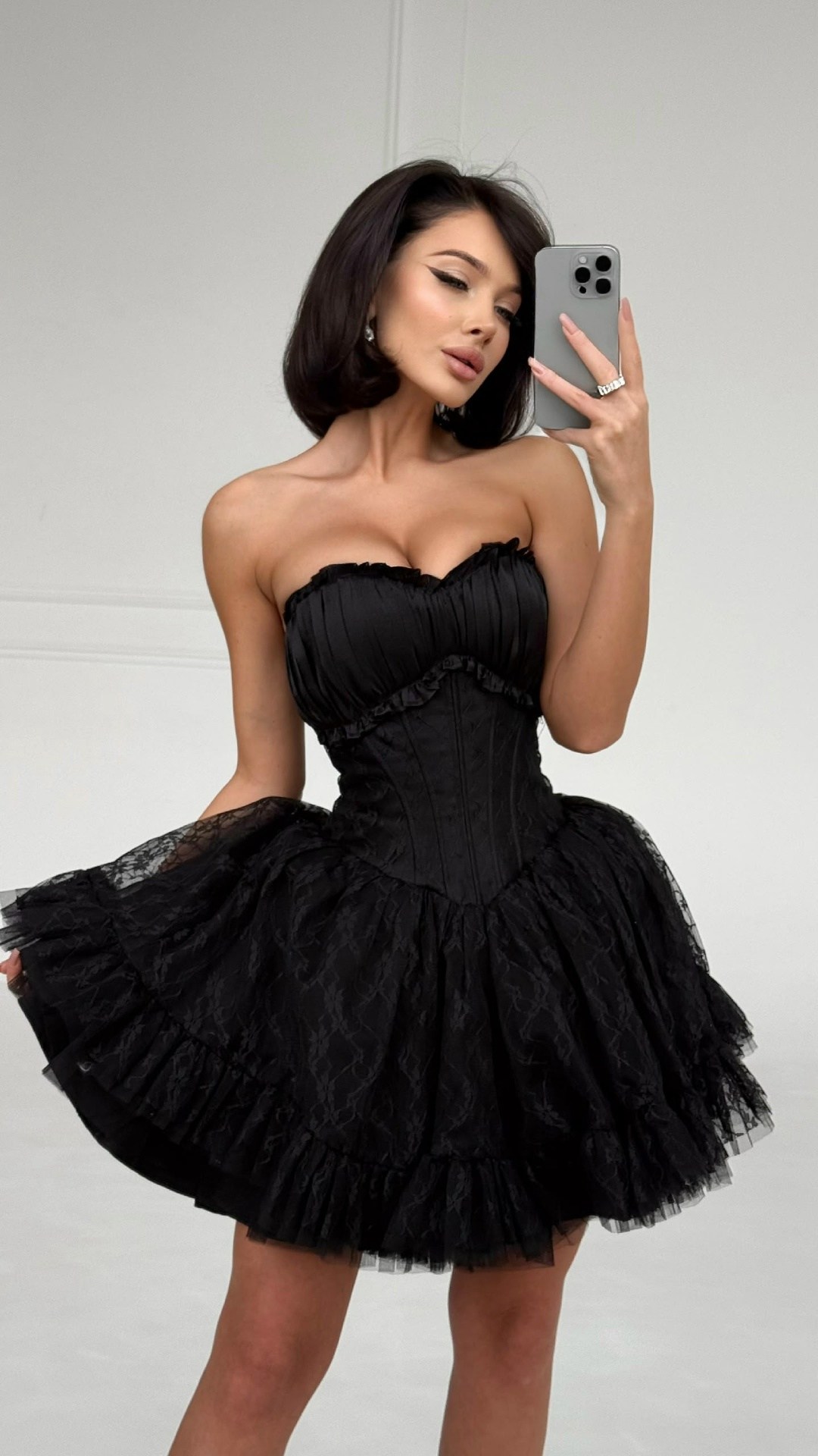 платье корсет,короткие платье,мини платье корсетное,кружевной корсет,черное платье с корсетом