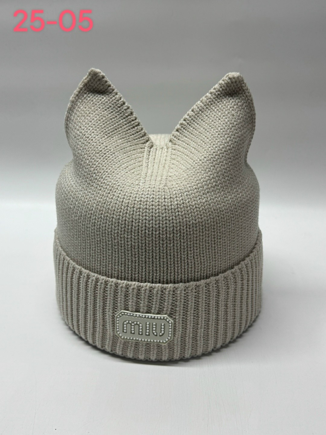 шапка женская,женская вязаная шапка,шапка для детей,шапка,шапка демисезонная