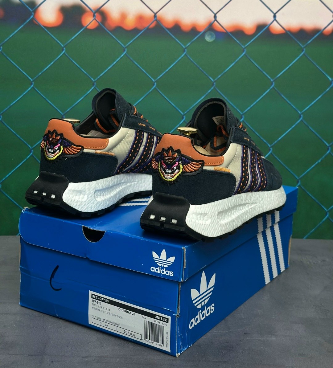 мужские кроссовки adidas,кроссовки adidas retropy e 5,кроссовки adidas retropy,кроссовки adidas,кроссовки адидас спешиал