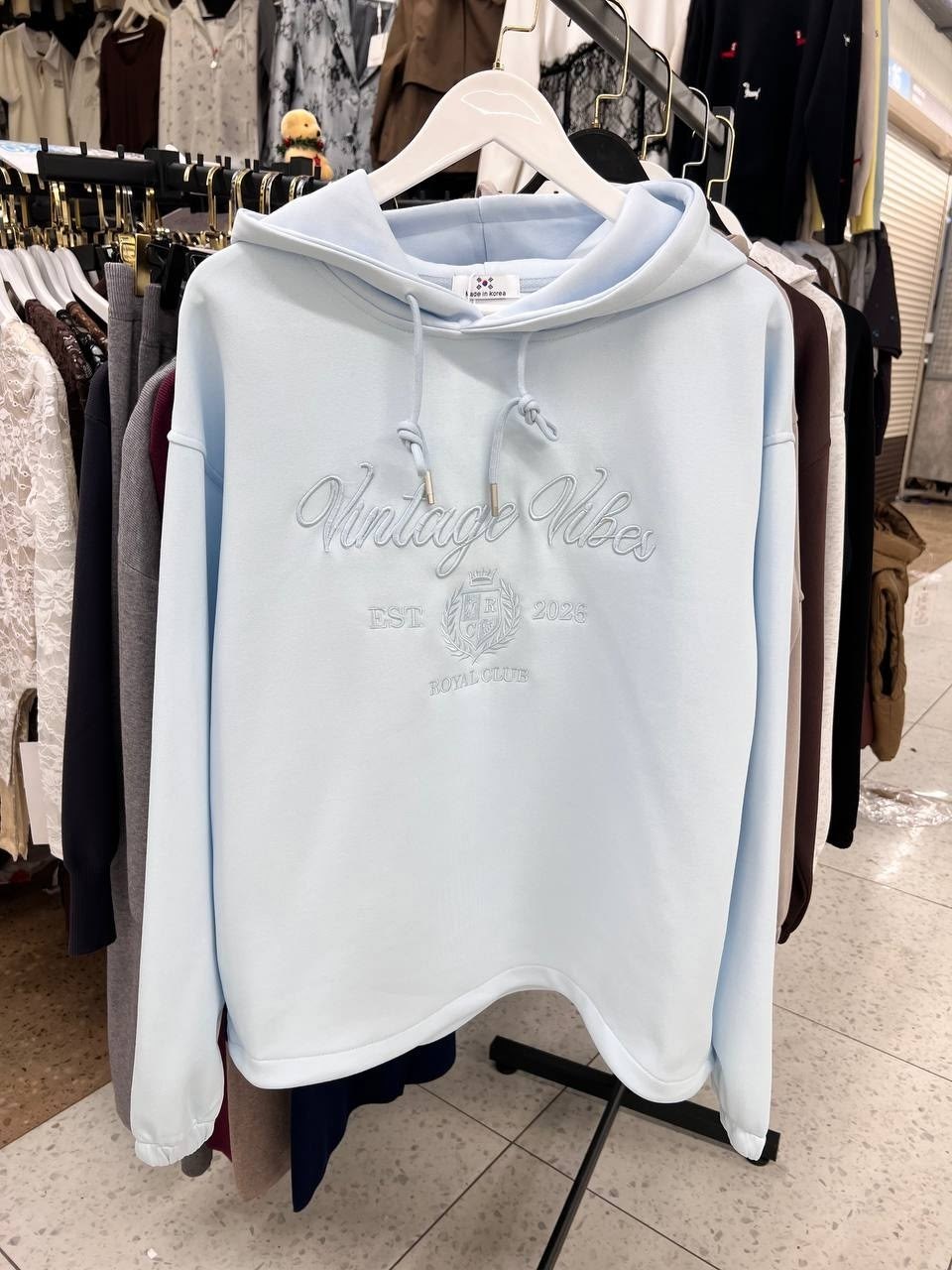 толстовка с капюшоном,толстовка с капюшоном и принтом оверсайз moonbull new rochelle серая,толстовка,толстовка в стиле,женская толстовка