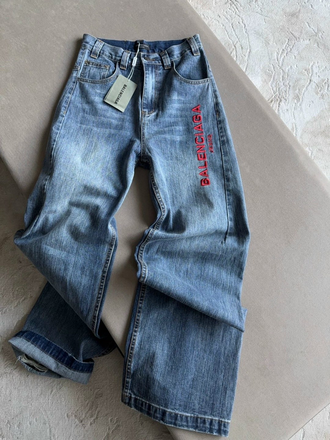 джинсы gucci,женские джинсы,модные джинсы,джинсы balenciaga,одежда джинсы