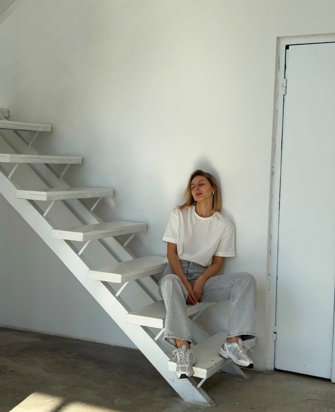 женские джинсы и брюки,джинсы брюки,женские джинсы,джинсы высокая посадка,джинсы светло серые