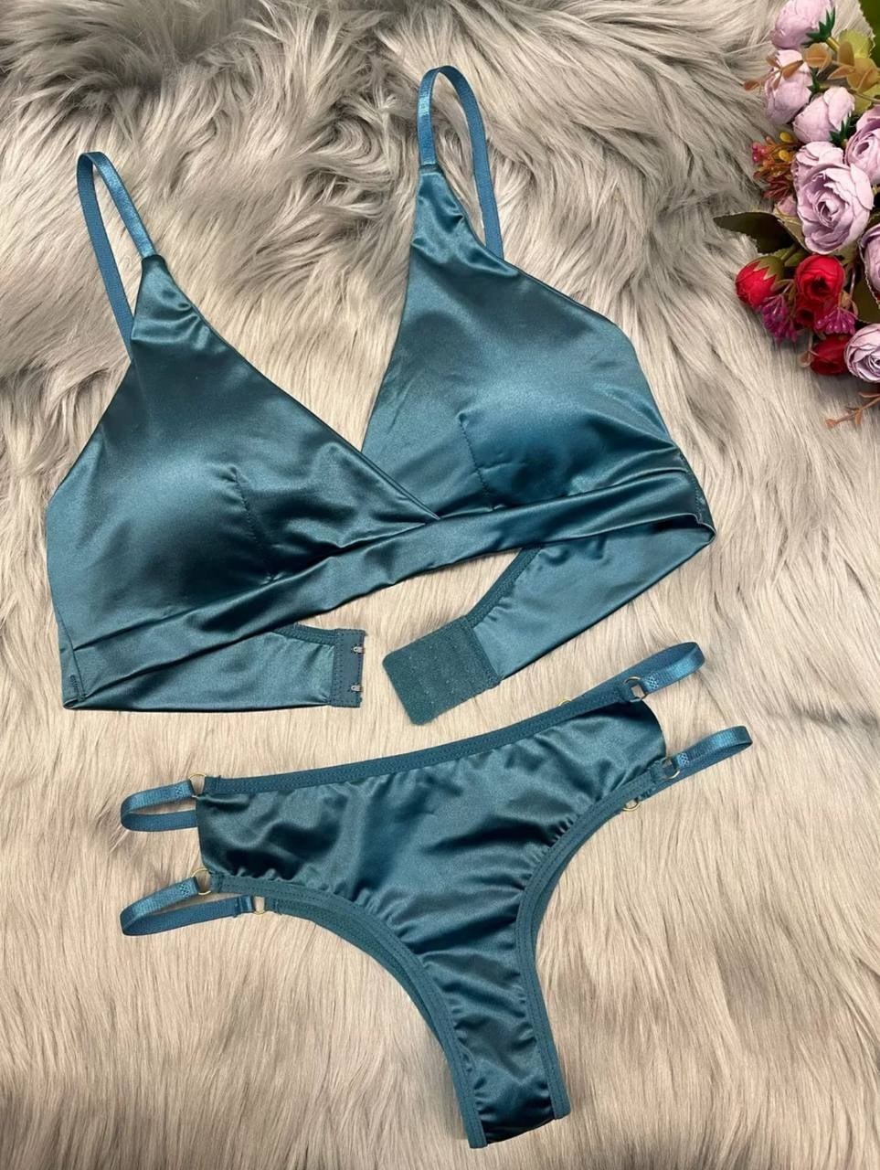 нижнее белье женское комплект,комплект нижнего белья,комплект белья женский,комплект нижнего белья атласный,нижнее белье комплект лифчик трусики