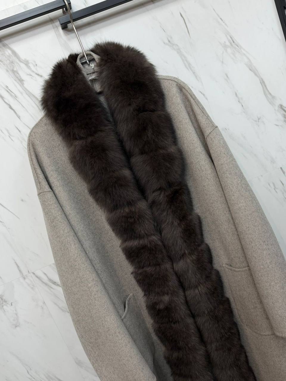кашемировое пальто с меховым воротником из соболя,пальто из итальянского кашемира с мехом соболя,пальто из итальянского кашемира с мехом соболя yana kraft brand,пальто шерстяное с мехом соболя stone,п
