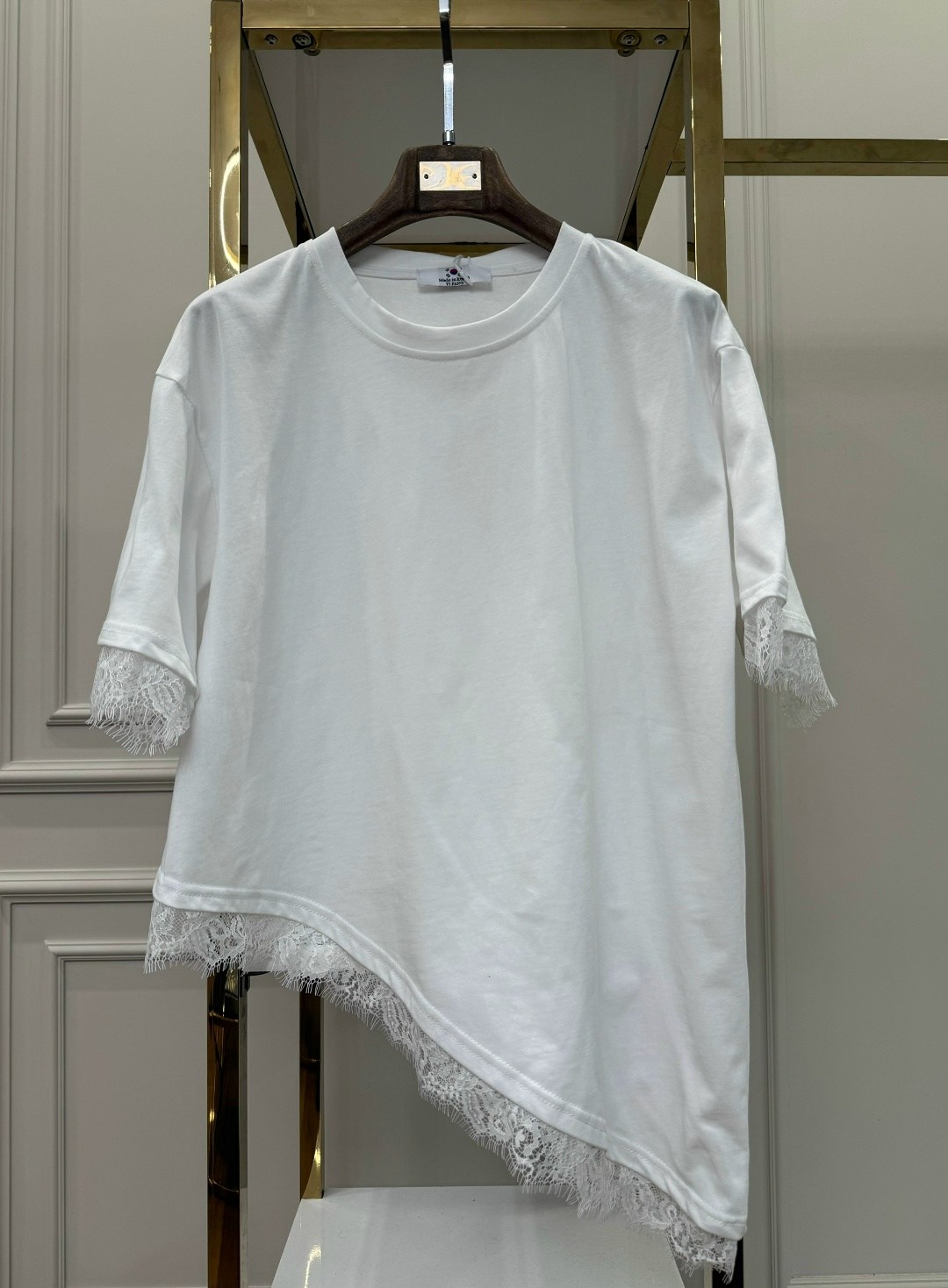 футболка с кружевами,футболки модные,футболка с оборками,футболка женская