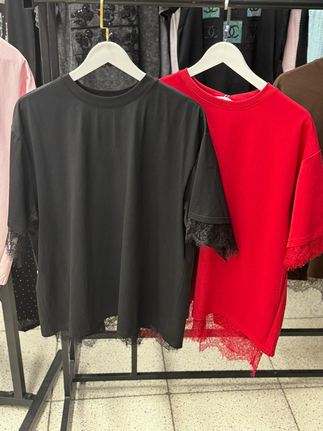 футболка с кружевами,майка с кружевами,футболка с кружевом,белая футболка с кружевом,женская футболка