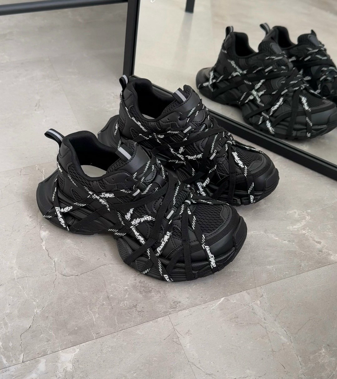 кроссовки 3xl extreme lace массивные на шнуровке balenciaga,balenciaga кроссовки женские,кроссовки balenciaga,баленсиага кроссовки черные track,кроссовки balenciaga 3 xl