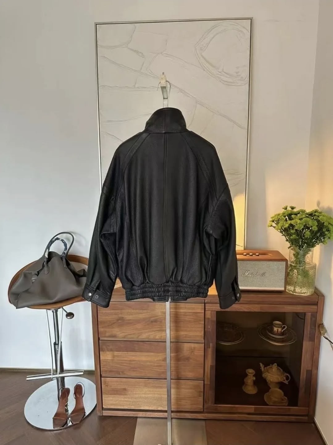 кожаная куртка saint laurent,кожаная куртка,женская кожаная куртка,косуха куртка,кожаная куртка оверсайз