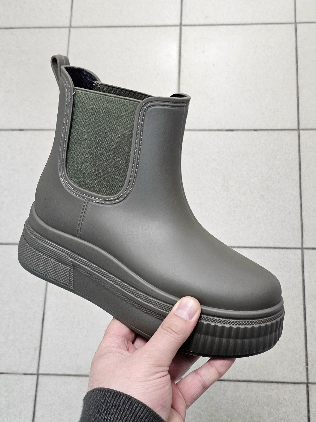 резиновые сапоги,резиновые полусапоги,женские резиновые сапоги,,полусапоги