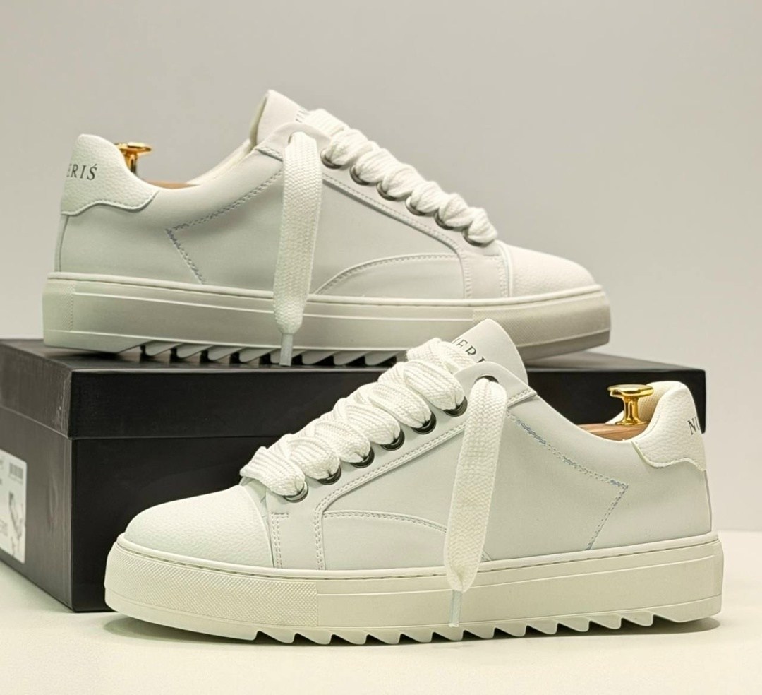 женские кроссовки,кроссовки модные,,кроссовки для женщин,кроссовки мода