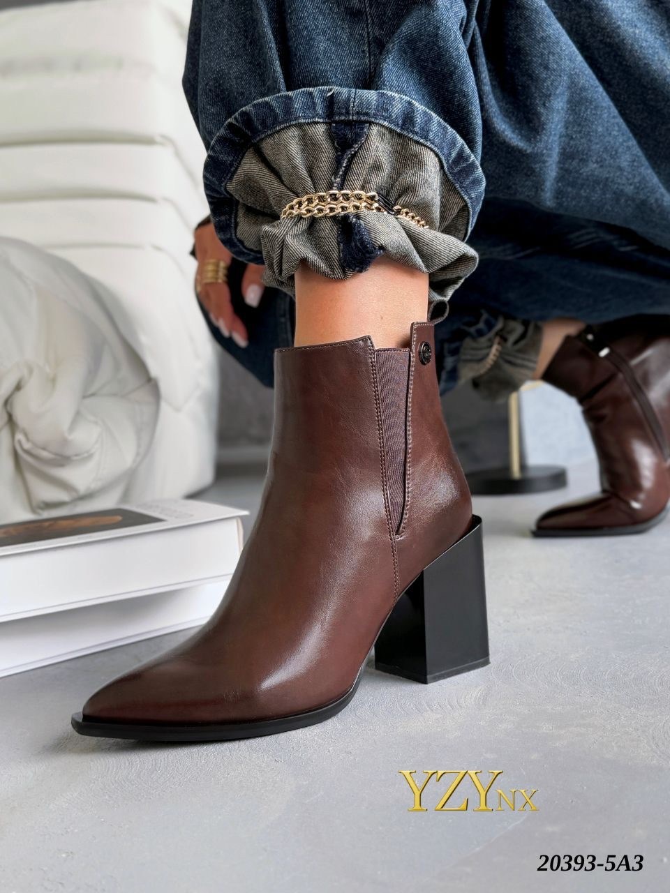 казаки замшевые демисезонные ботинки на каблуке italiano,женская ,казаки замшевые демисезонные ботинки на каблуке italyano цвет коричневый,ботильоны,короткие сапоги