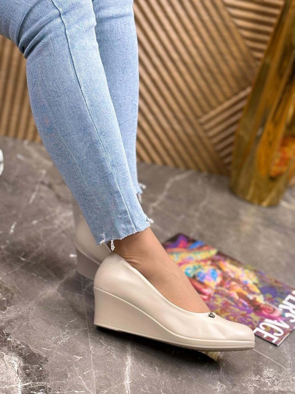 туфли женские,,туфли центро замшевые лаковые танкетка,женские туфли на танкетке,туфли замшевые