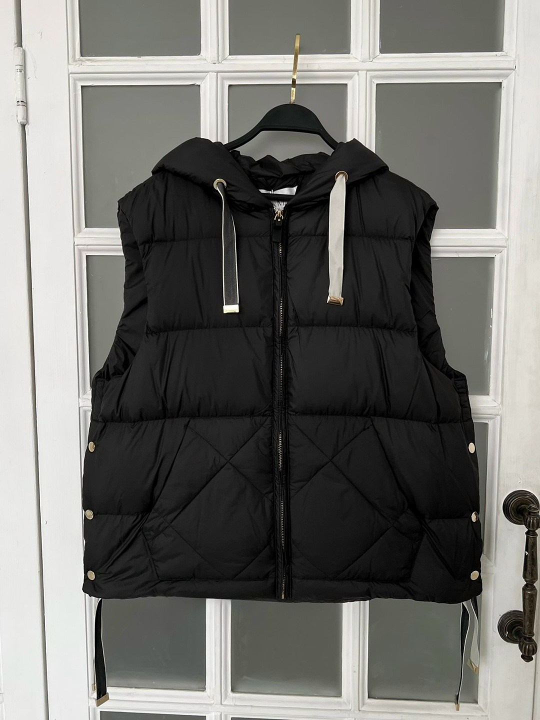 жилетка женская,жилетка с капюшоном,женский жилет,жилет теплый,жилетка