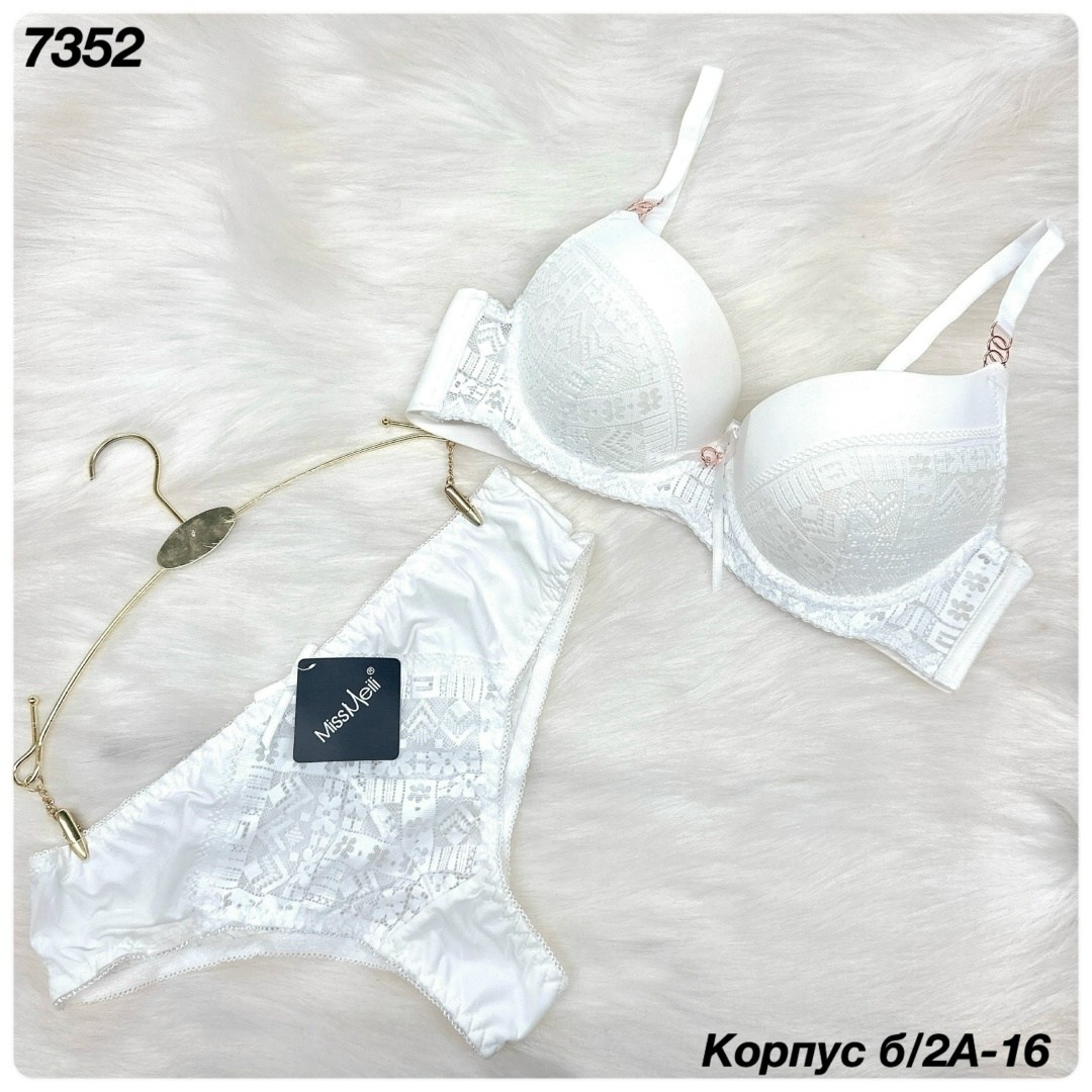комплект нижнего женского белья,комплект нижнего белья,нижнее белье комплект кружевное,женское нижнее белье,комплект кружевного белья
