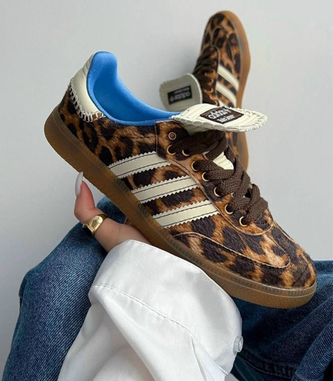 ,леопардовые кроссовки,кроссовки adidas samba leopard wales bonner,кроссовки адидас леопардовые,леопардовые адидас самба