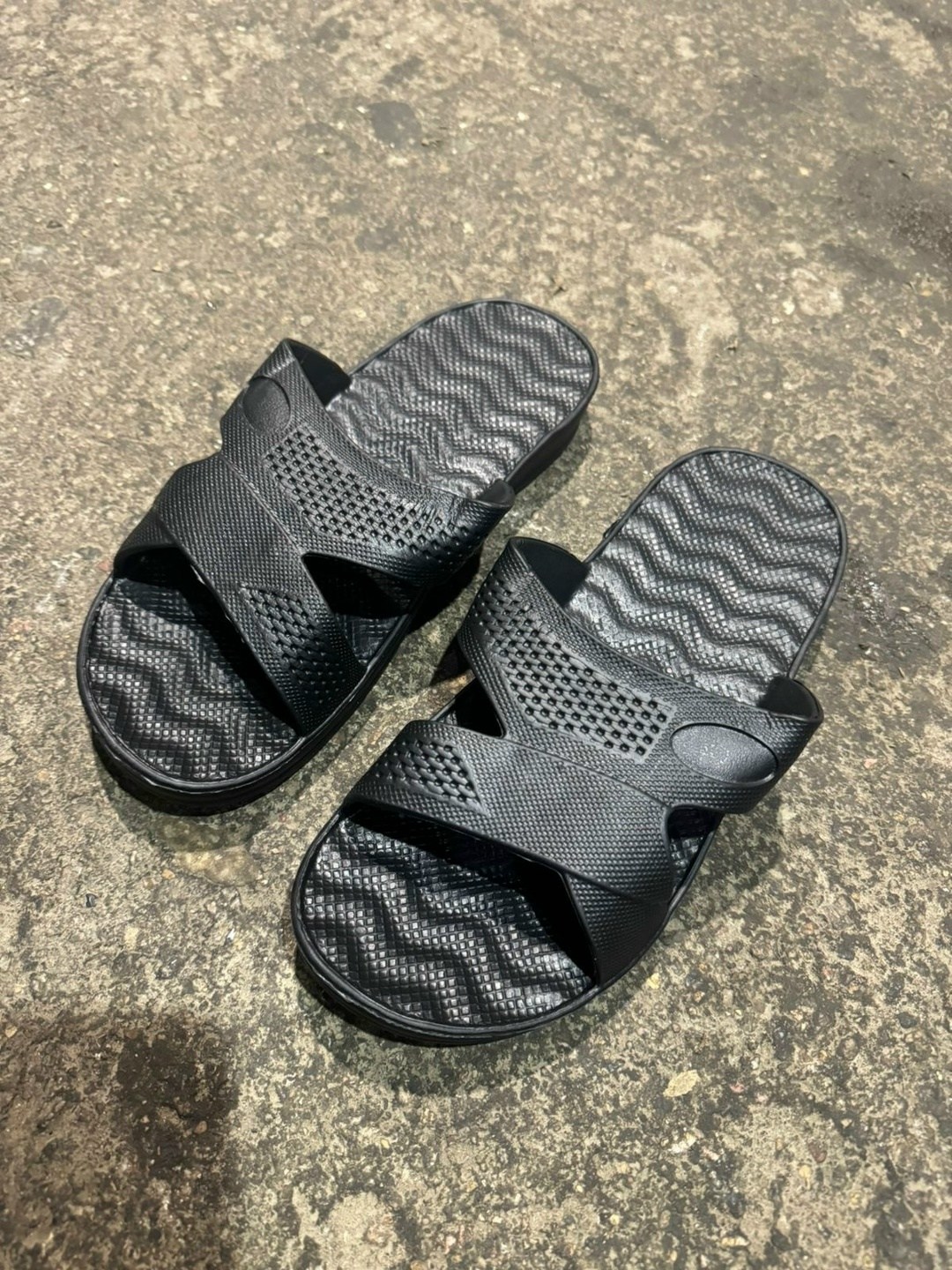 сланцы мужские,шлепанцы мужские,сланцы шлепанцы мужские чёрные,шлепки гейзер мужские,мужские шлепки