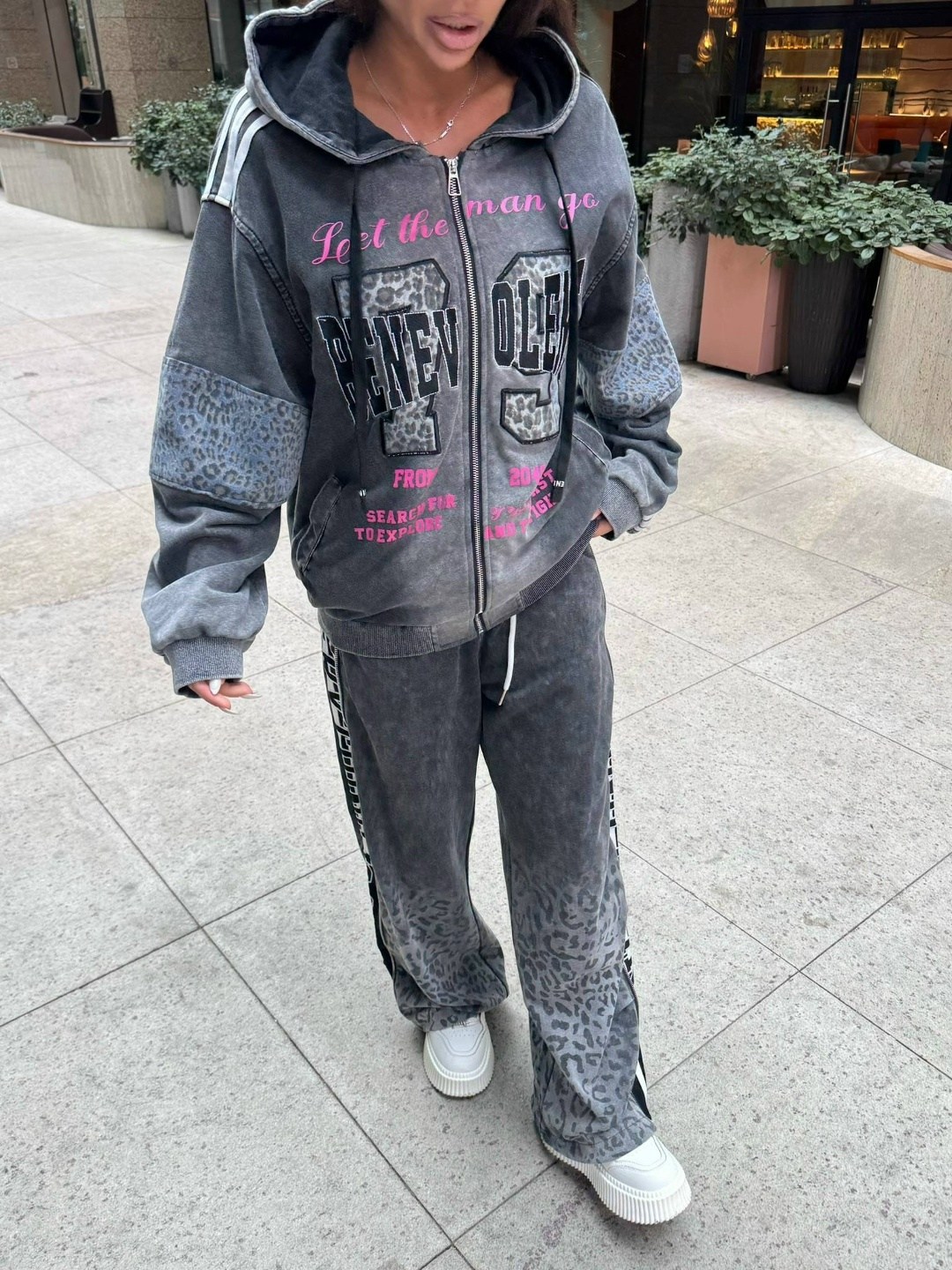 костюм спортивный женский,женские костюмы,женской одежды,спортивный костюм