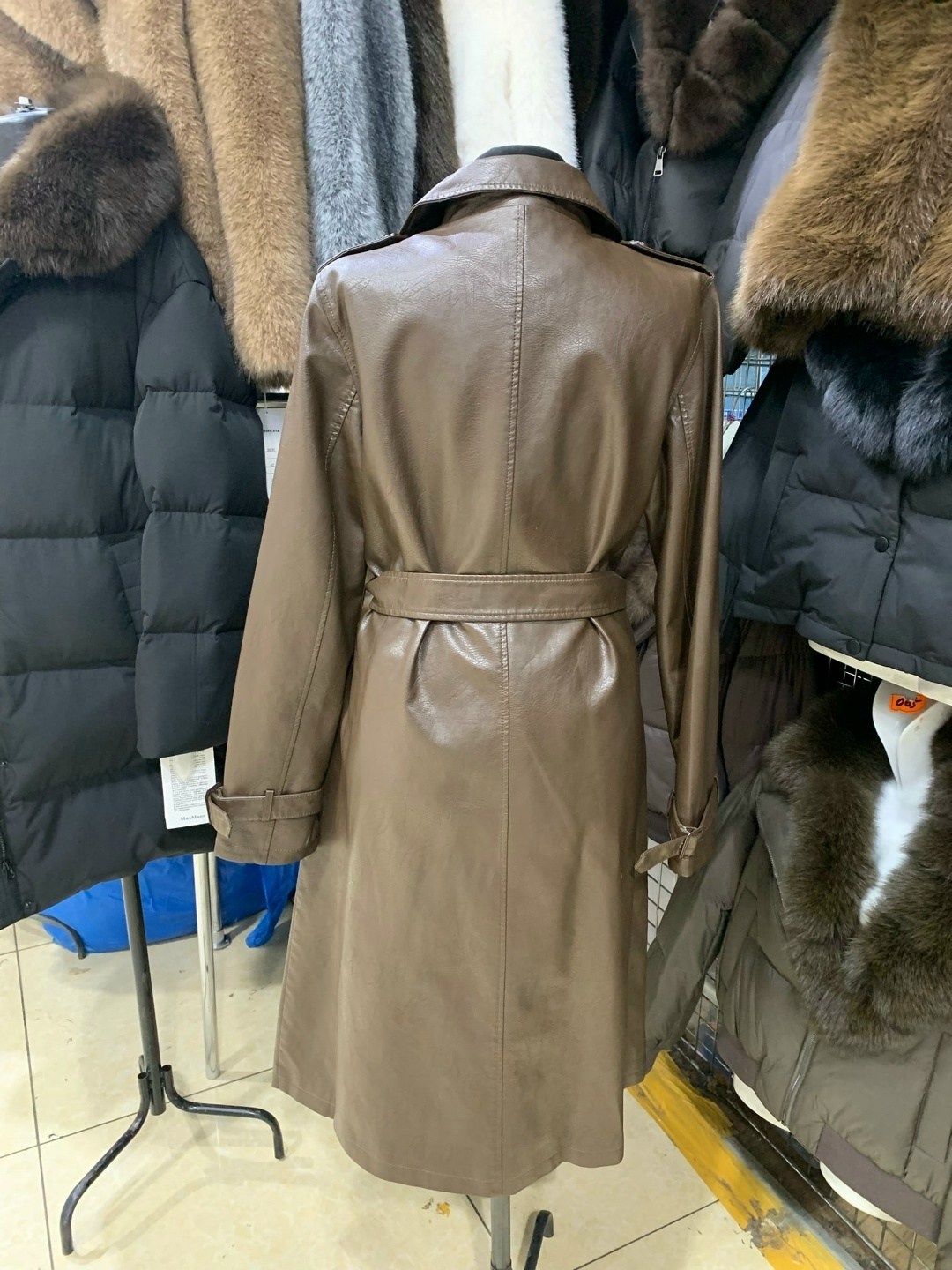 плащ кожаный,плащ кожаный тренч,плащ кгб кожаный перешив,кожаное пальто,кожаный плащ женский