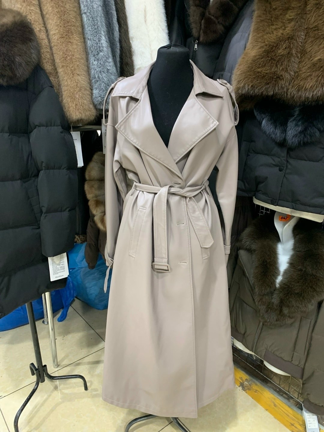 плащ кожаный,плащ кожаный тренч,плащ кгб кожаный перешив,кожаное пальто,кожаный плащ женский