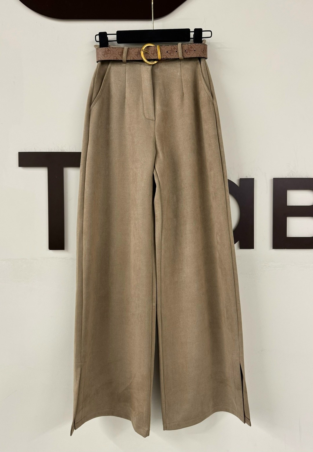 вельветовые брюки широкие с высокой талией,широкие брюки,брюки женские вельветовые с широкими штанинами,элегантные широкие брюки для женщин,брюки палаццо