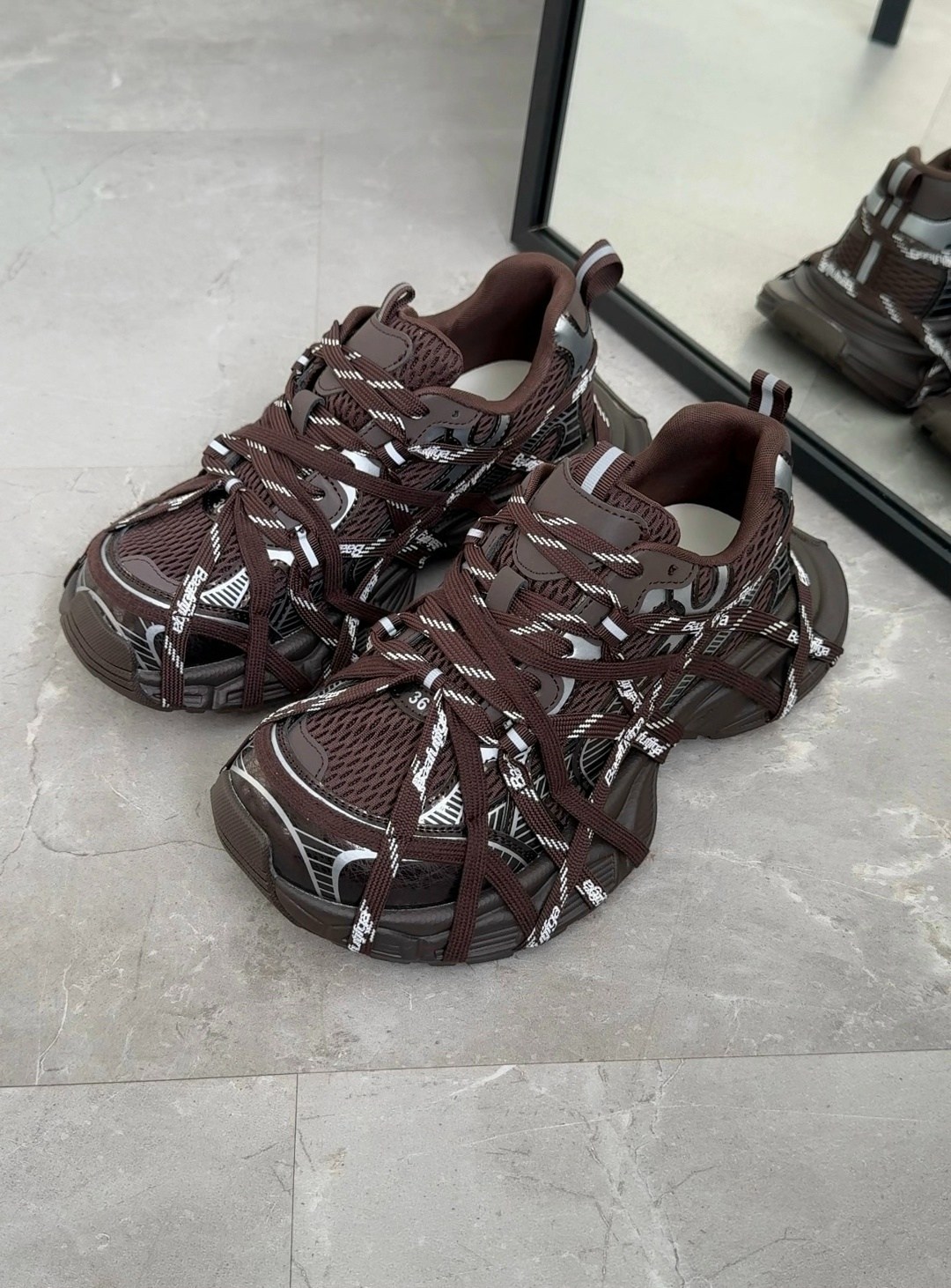 кроссовки 3xl extreme lace массивные на шнуровке balenciaga,balenciaga кроссовки женские,кроссовки balenciaga,баленсиага кроссовки черные track,кроссовки balenciaga 3 xl