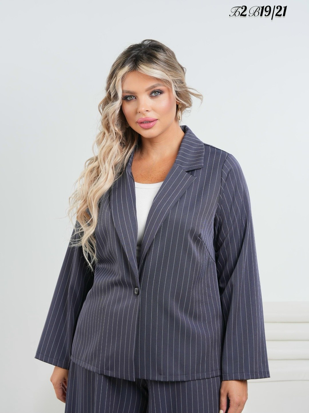 костюм женский брючный,костюм с брюками,жакет,женский костюм,брючной костюм