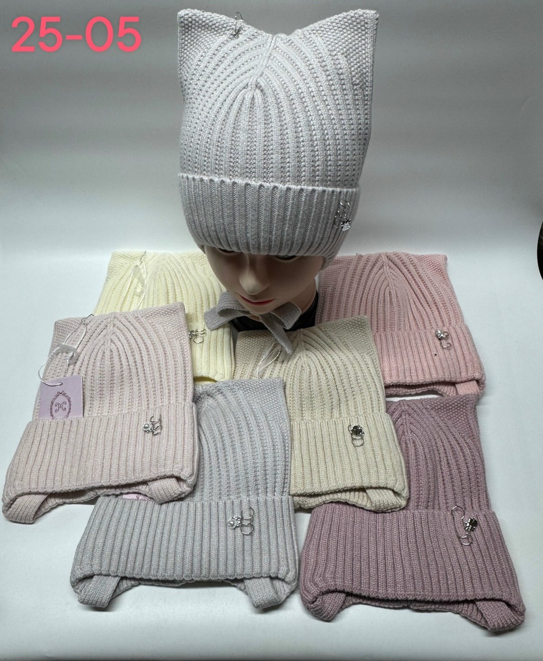 шапка вязанные,шапка женская,вязаные шапки,женская вязаная шапка,шапка с ушками-кошка вязаная серая