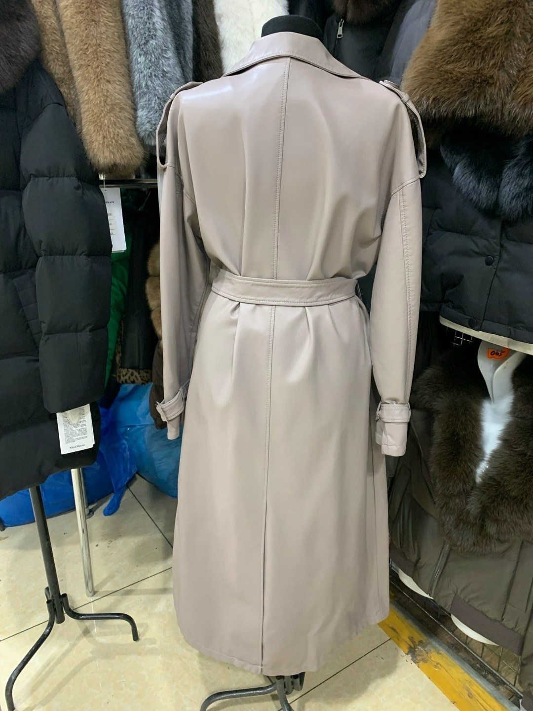 плащ кожаный,плащ кожаный тренч,плащ кгб кожаный перешив,кожаное пальто,кожаный плащ женский