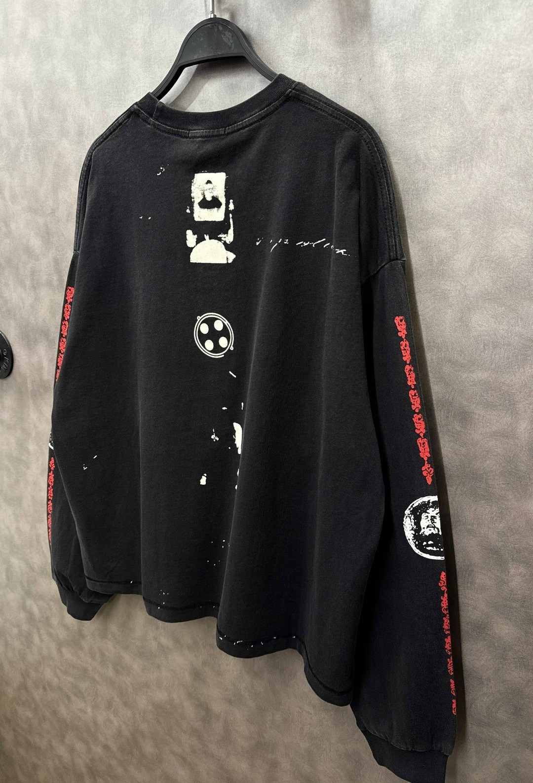 мужские свитшоты,стильный свитшот,свитшот оверсайз,свитшот и толстовка,дизайнерский свитер