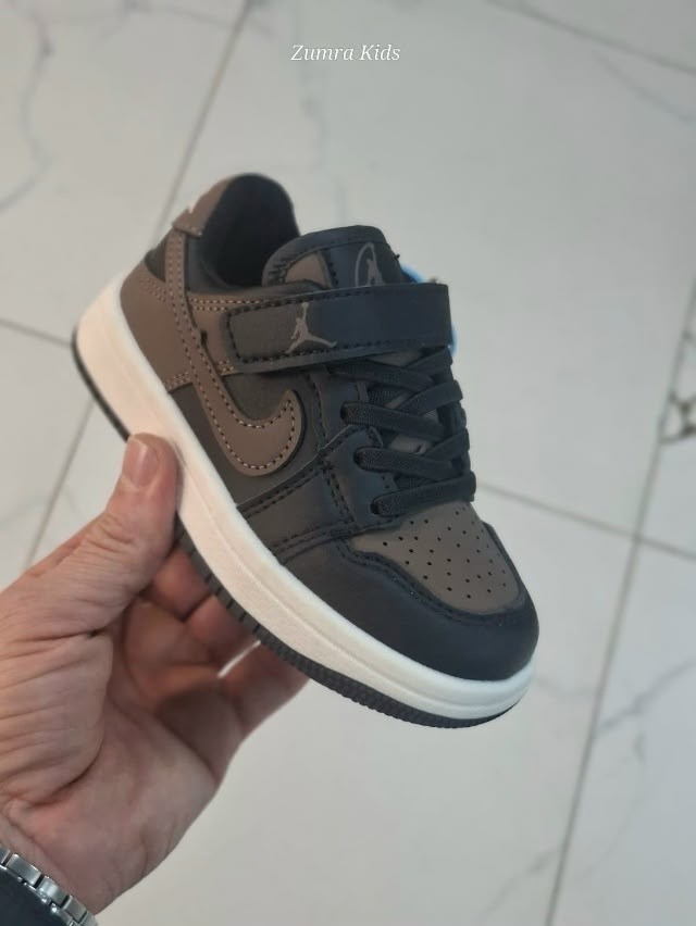 кроссовки,nike court borough low 2,кроссовки мальчику,кроссовки найк джордан,детские кроссовки
