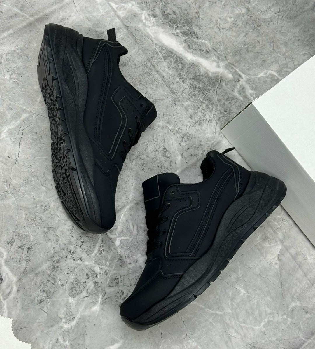 ,черные кроссовки,кроссовки женские,кроссовки эко,кроссовка