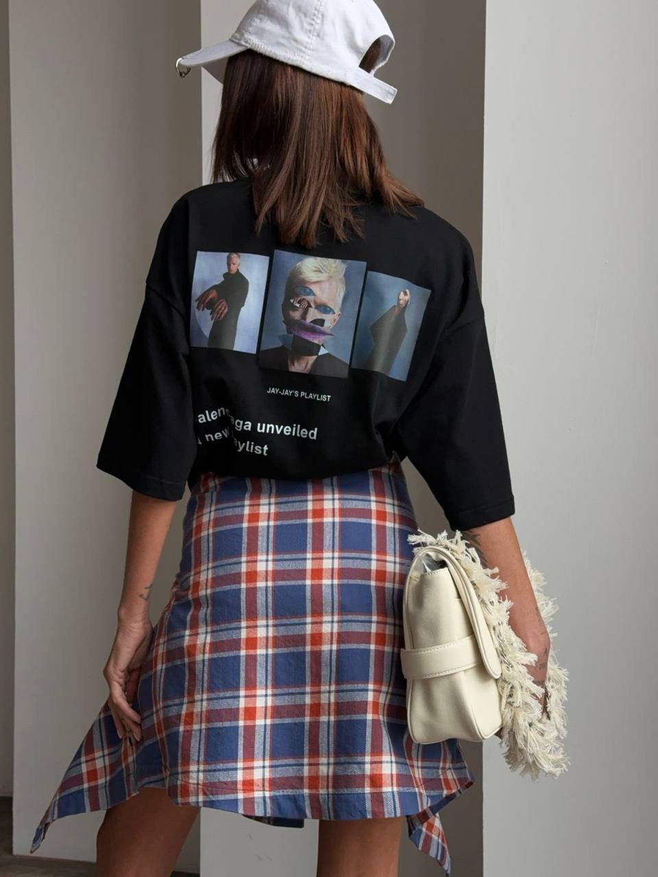 balenciaga футболка,летняя футболка оверсайз balenciaga,футболки баленсиага,мужская футболка balenciaga,футболка женская balenciaga