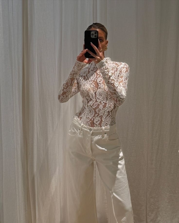 стильные наряды,кружевная блузка,кружевное боди,белое кружевное боди