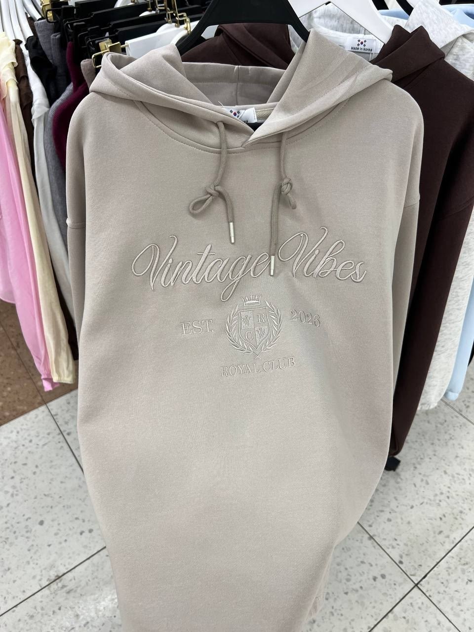 толстовка с капюшоном,толстовка с капюшоном и принтом оверсайз moonbull new rochelle серая,толстовка,толстовка в стиле,женская толстовка