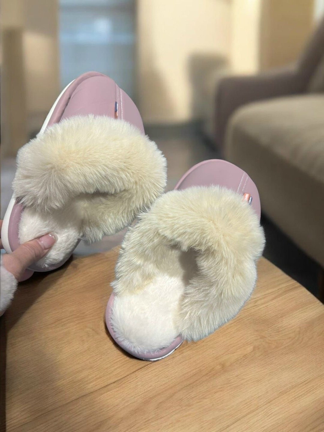 тапочки меховые,тапочки домашние меховые,пушистые тапочки домашние,зимние тапочки,женские домашние тапочки