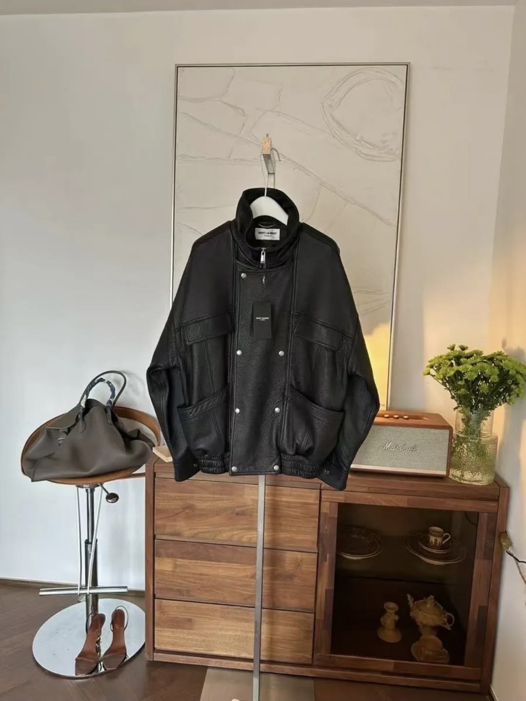 кожаная куртка saint laurent,кожаная куртка,женская кожаная куртка,косуха куртка,кожаная куртка оверсайз